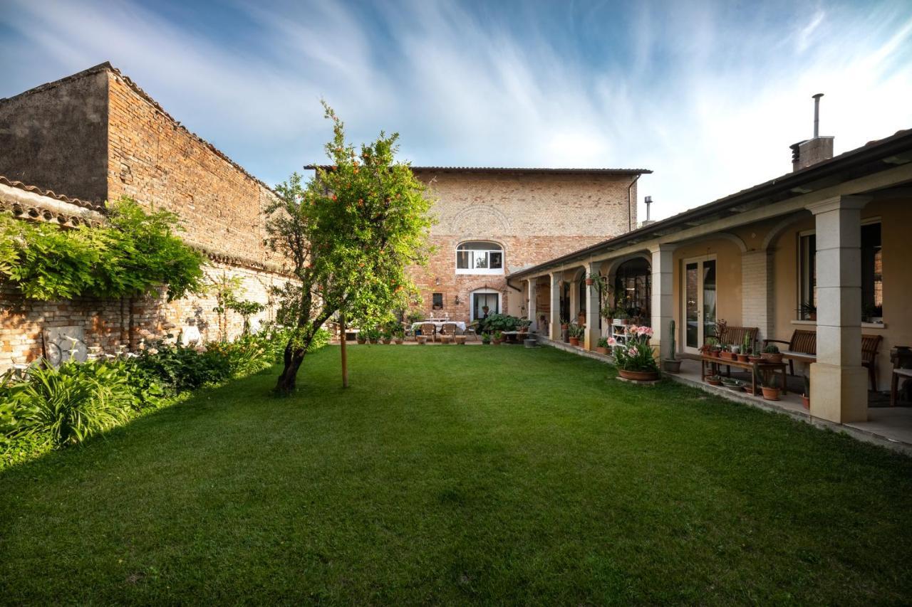 Bed and Breakfast La Casa Nel Borgo Piadena Exterior foto